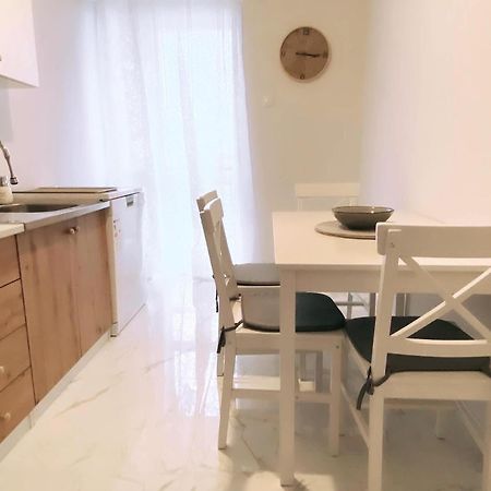 Apartman Colapis- Self Check In, Free Parking, Premium Location! Карловаць Екстер'єр фото