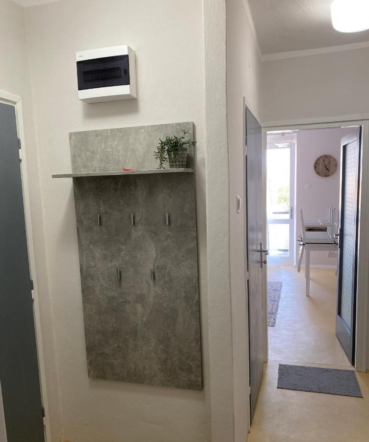 Apartman Colapis- Self Check In, Free Parking, Premium Location! Карловаць Екстер'єр фото