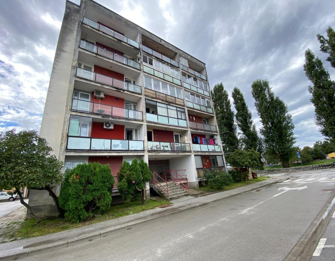 Apartman Colapis- Self Check In, Free Parking, Premium Location! Карловаць Екстер'єр фото